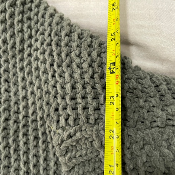 Womens Sweater Size Small Sweater Olive Green Oversized Knit Cardigan - Picture 9 of 10